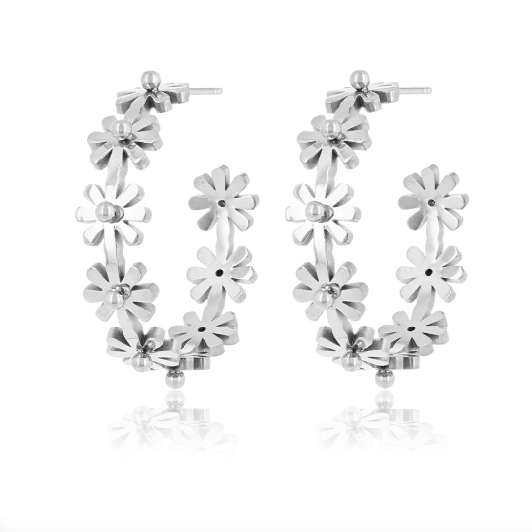 daisy hoop silver earings